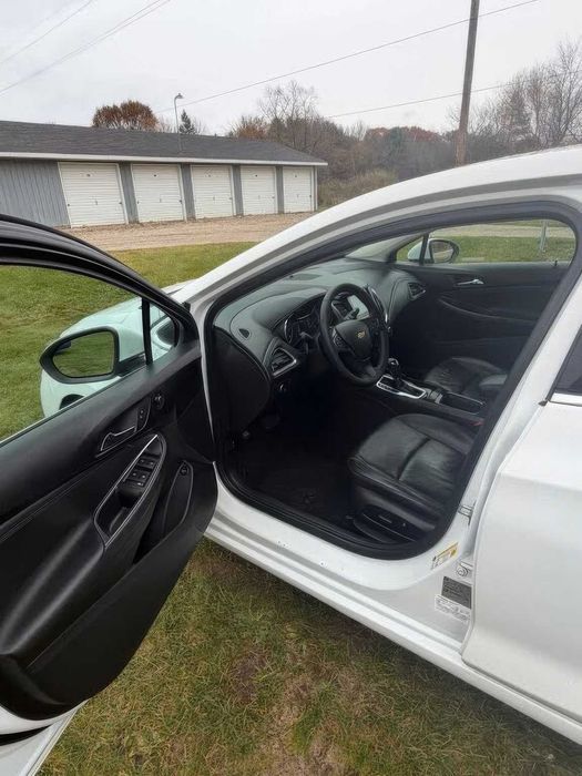 Chevrolet Cruze Premier      2018