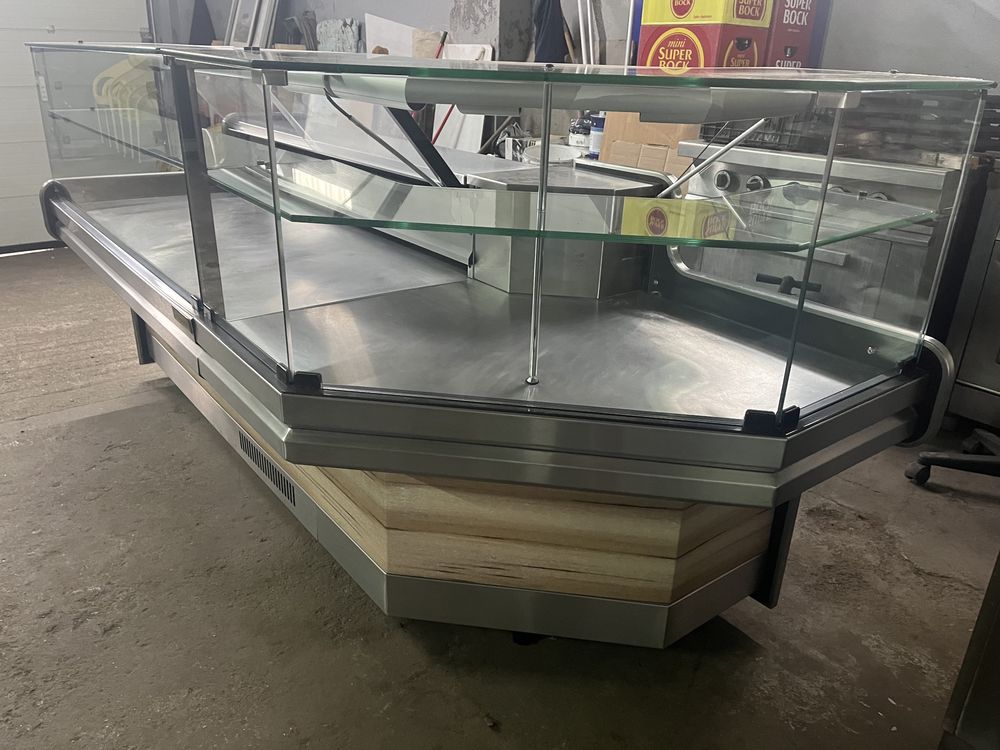 Vitrine balcão de refrigeração com 2.30mt
