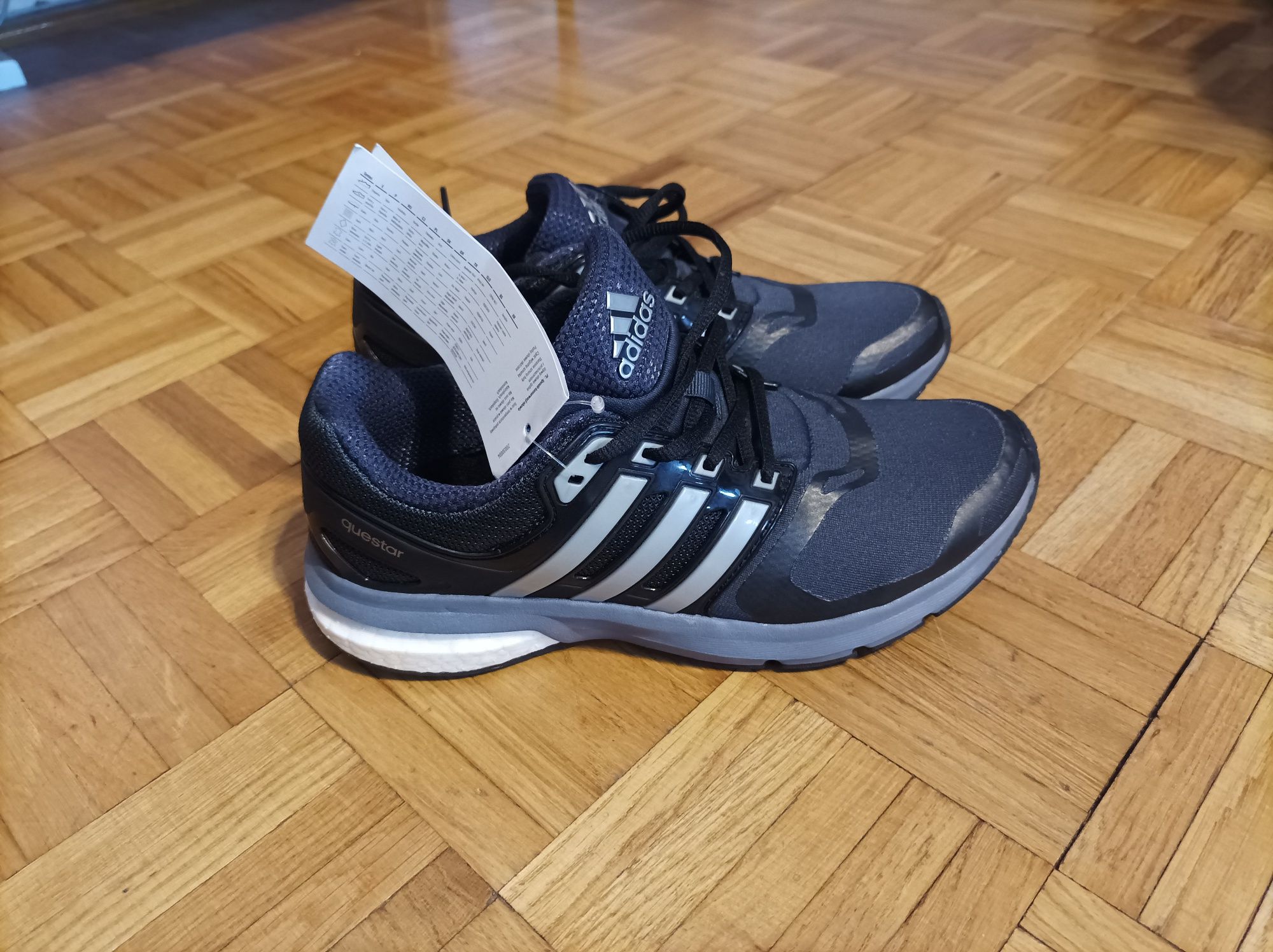Buty do biegania Adidas questar boost techfit w