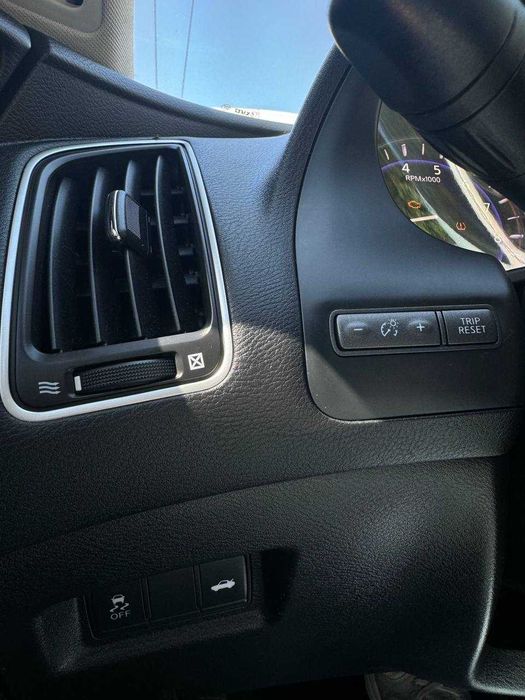 Infiniti Q50 2016 3.0