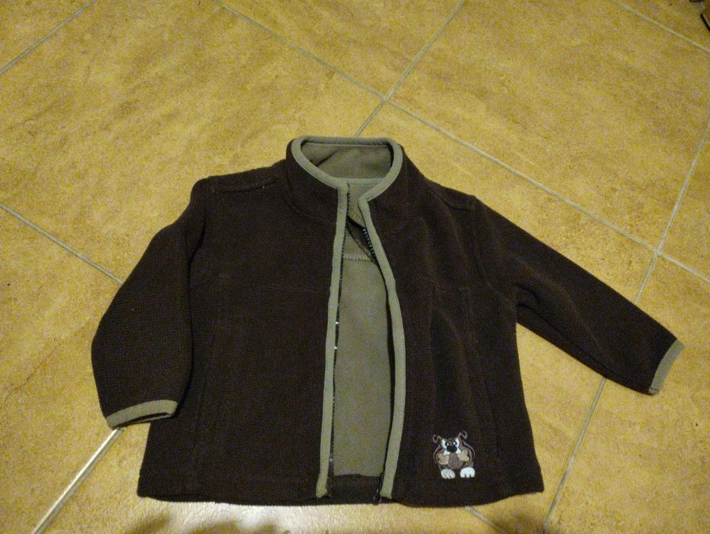 Bluza r. 74 Polar w środku