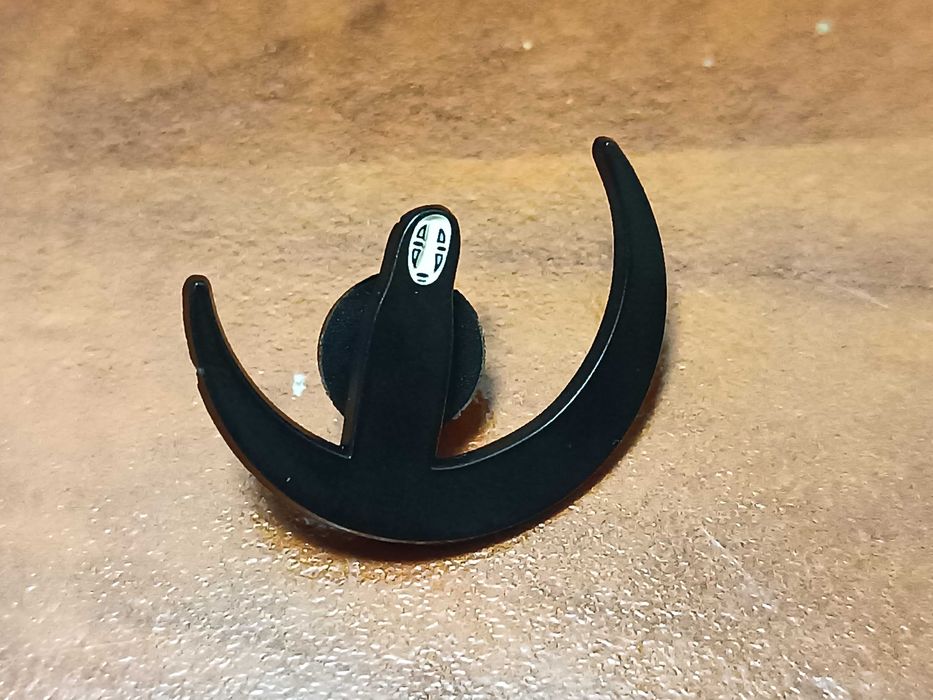 Przypinka, pin, do plecaka, na ubrania Spirited Away Noface