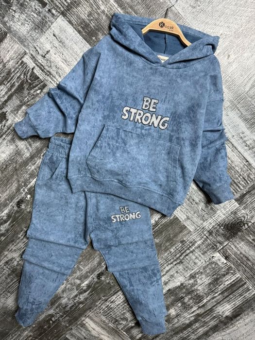 Dziecięce dresiki nowe