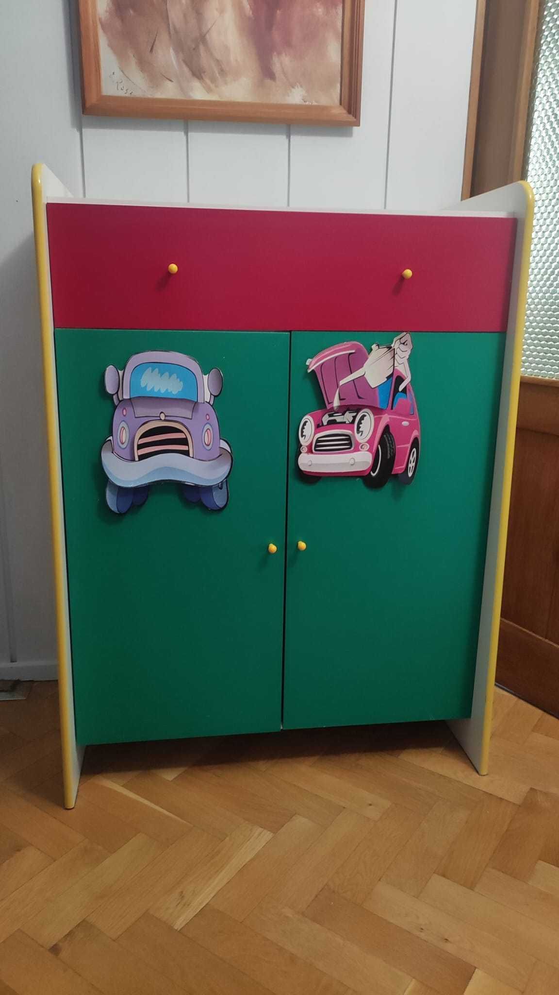 Meble dziecięce drewniane proszkowo malowane firmowe + odkurzacz bezp.