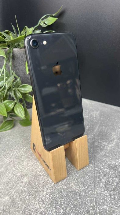 iPhone SE 2 64GB Black Neverlock | АКБ 100% | Гарантія | Магазин