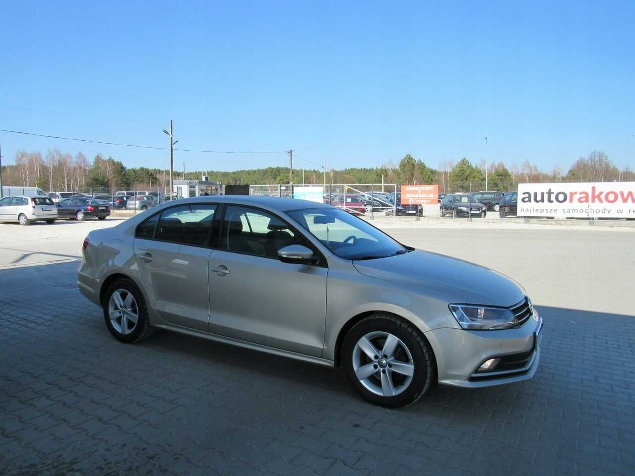 Бампер передний комплект Volkswagen Jetta VI разборка VW Джетта 6