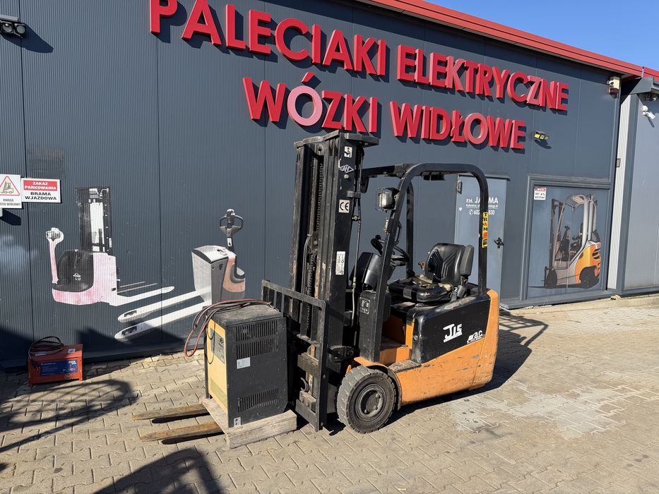 Wózek widłowy elektryczny 450 cm 1500 kg HC wózek widlak 3 kolowy