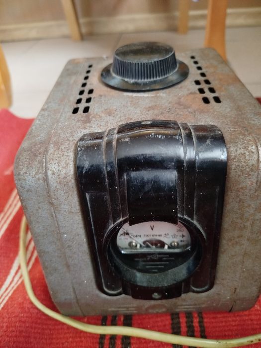 Стабилизатор напряжения