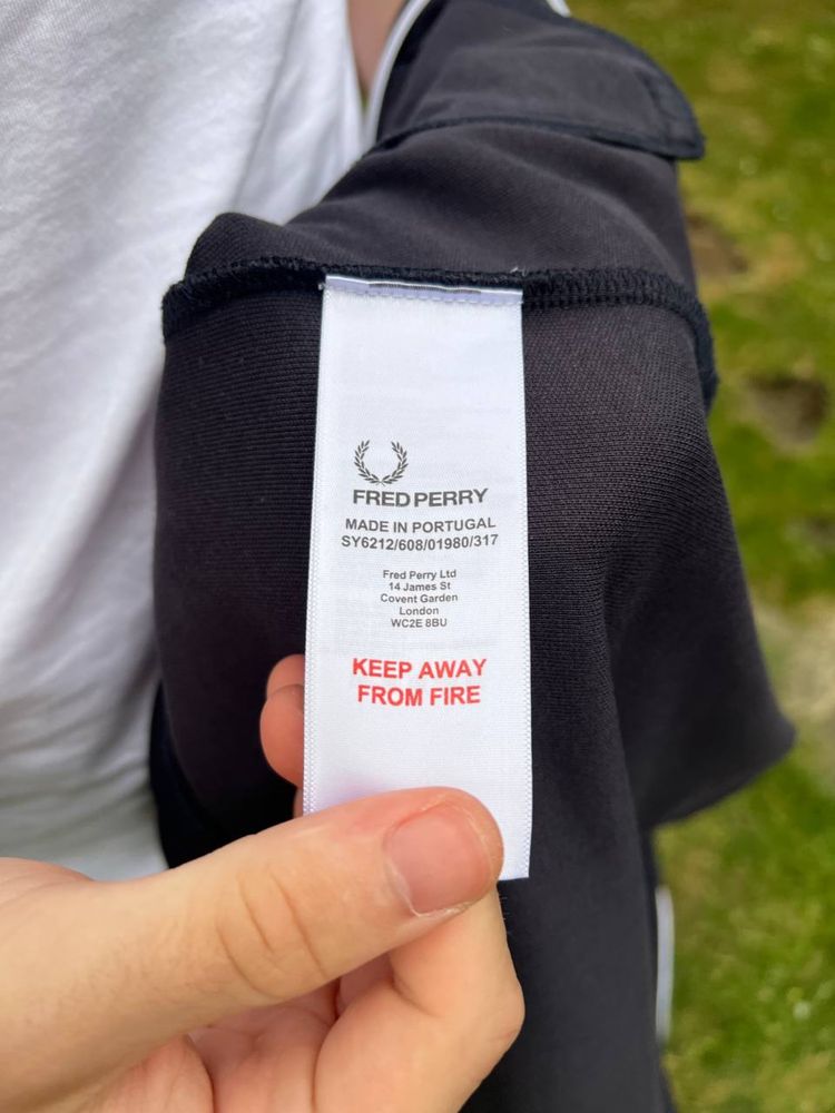 Fred perry олімпійка на лампасах / fred perry / фред пері / фред пери