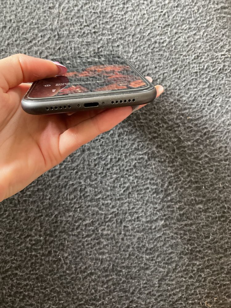 Iphone 11 stan dobry