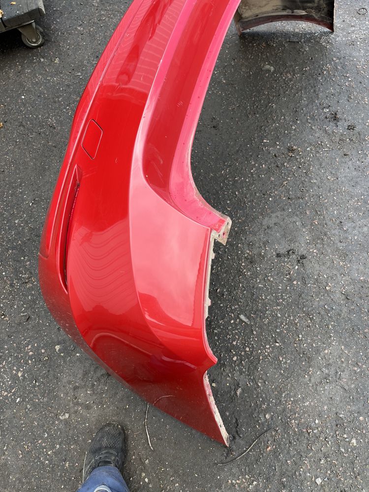 Бампер BMW F30 12-15г задній бампер
