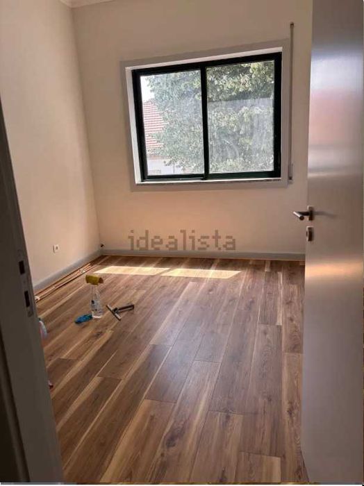 Apartamento T2+1 na Lapa, Porto — Totalmente Remodelado