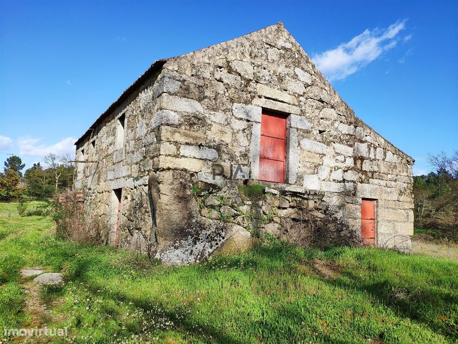 Quinta de 3Ha em Vila Garcia, Penalva do Castelo