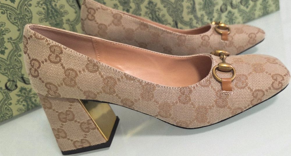 Buty damskie Gucci rozmiar 39/40