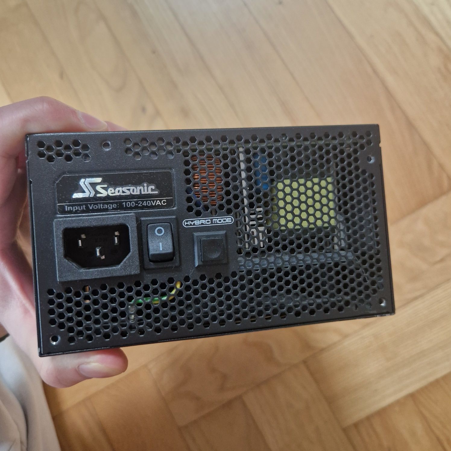 Zasilacz Seasonic Focus Plus Platinum 650W (FOCUS-PX-650)