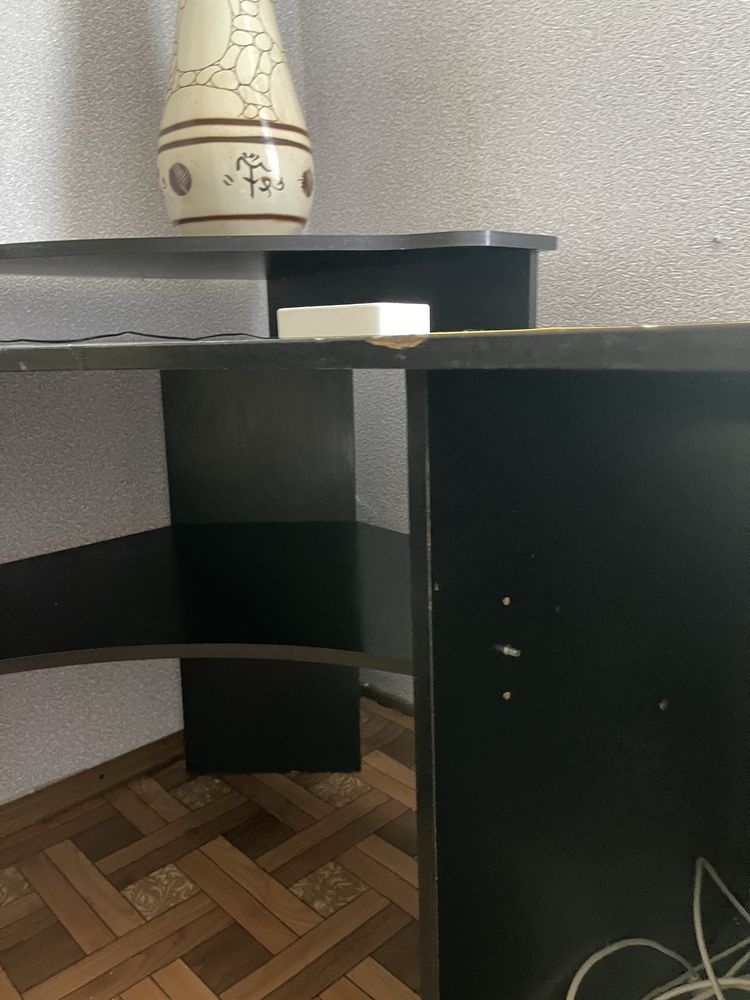 Компютерний великий кутовий стіл