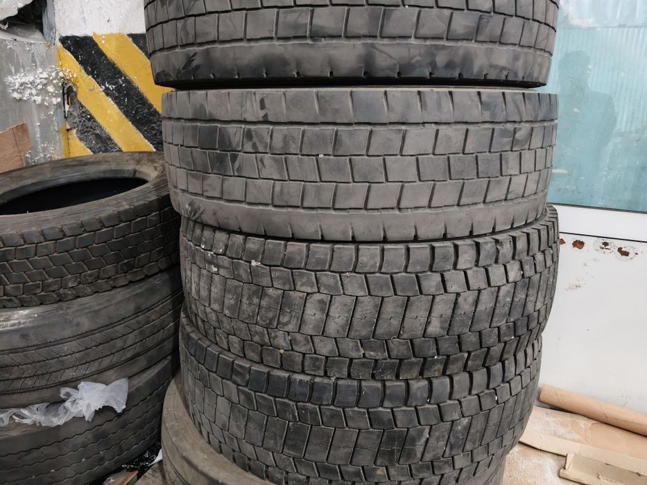 Продам шини б/в розмір 215/75R 17,5 місто Рівне, самовивіз