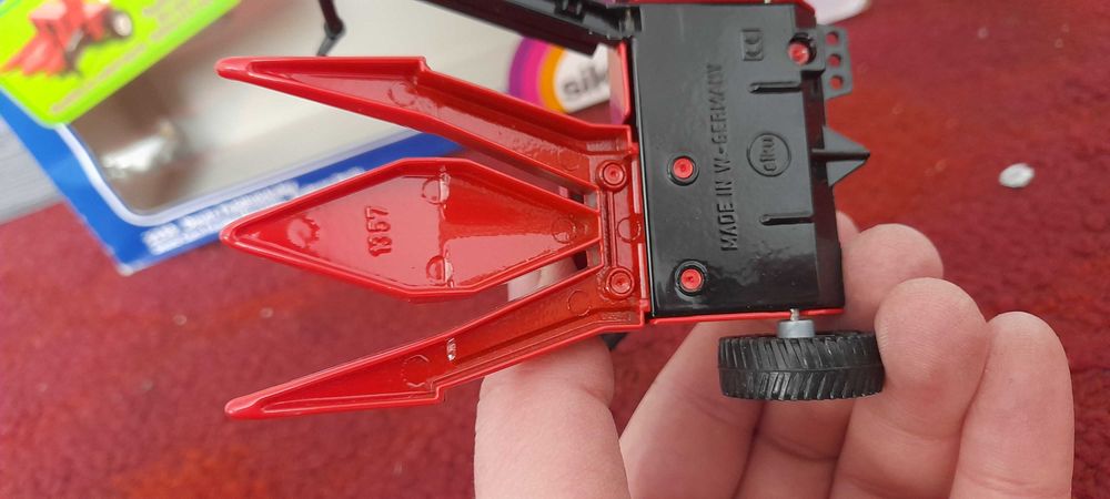 Siku 2256 sieczkaria 1:32 rarytas