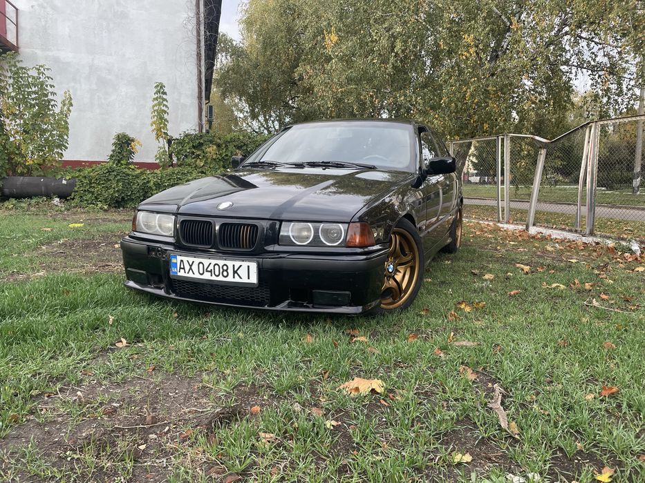 BMW e36 325 м50б25