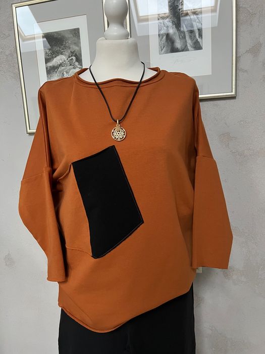 Bluza z fantazyjną kieszenią