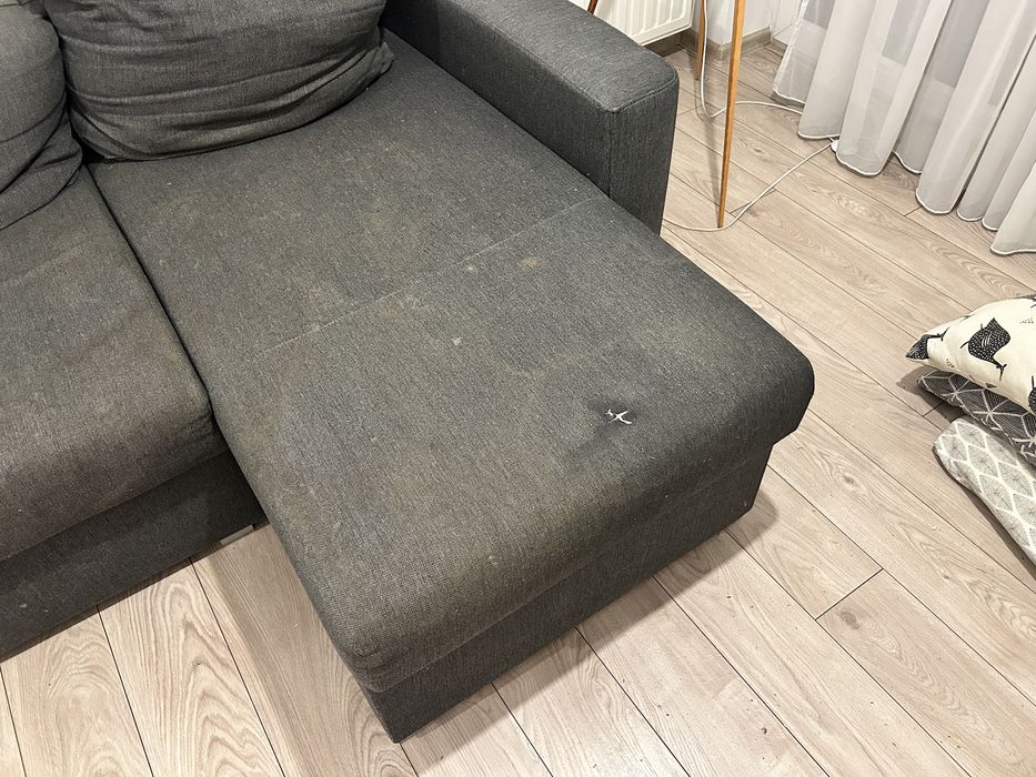 Narożnik szary z funkcja spania