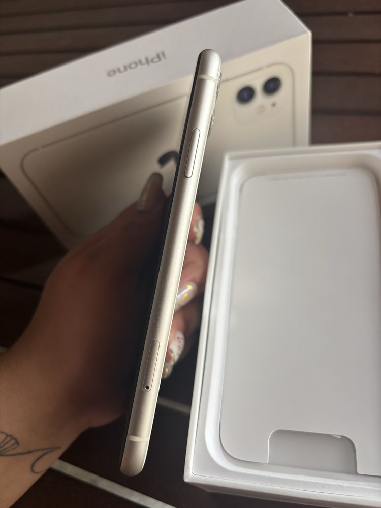 iPhone 11 128GB BRANCO