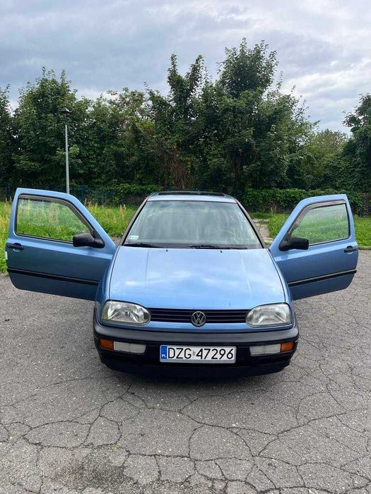 samochód osobowy Golf 3