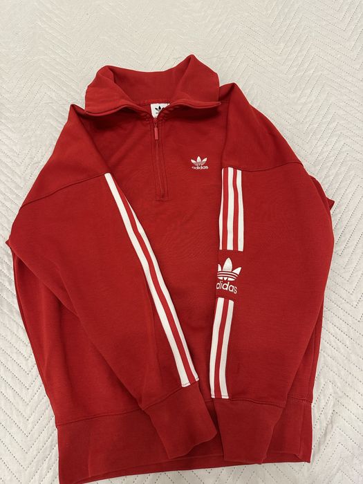 Продам оригінальну жіночу червону кофту Adidas m розмір