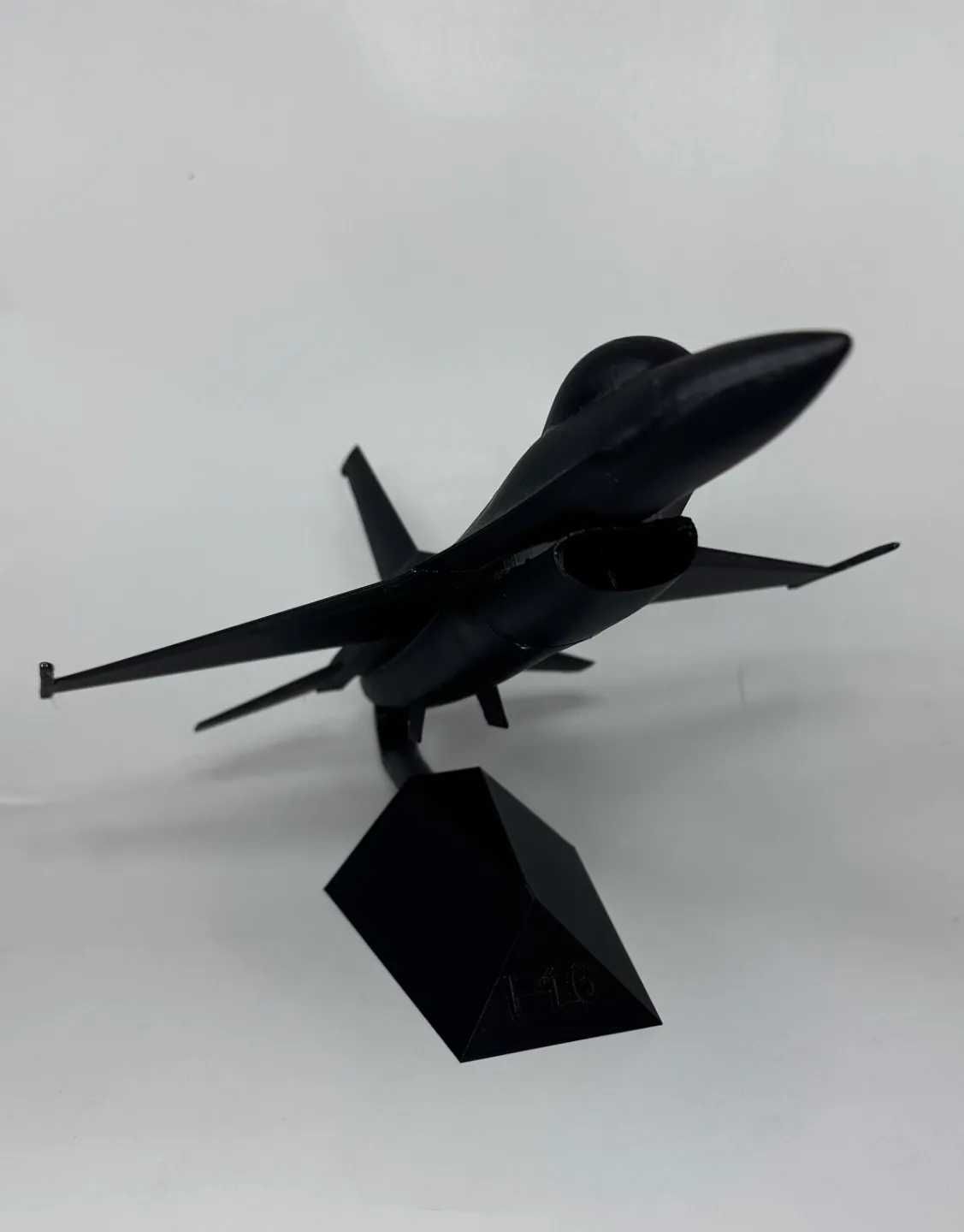 Model samolotu F16 Figurka