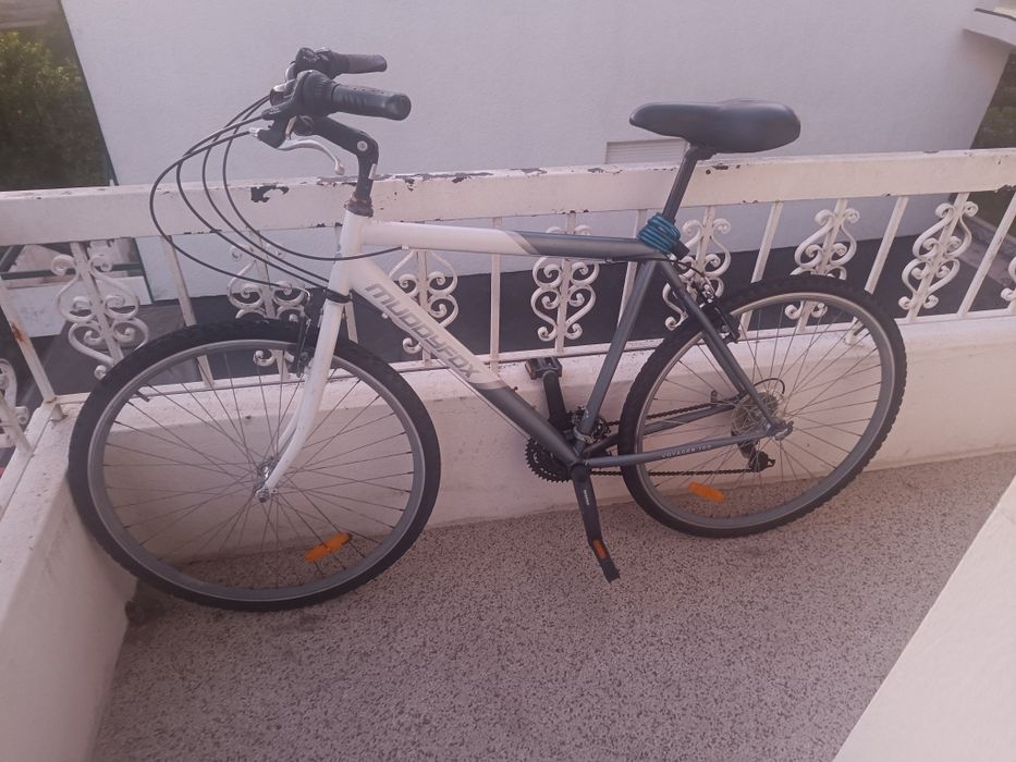 Bicicleta aro 28 pouco uso