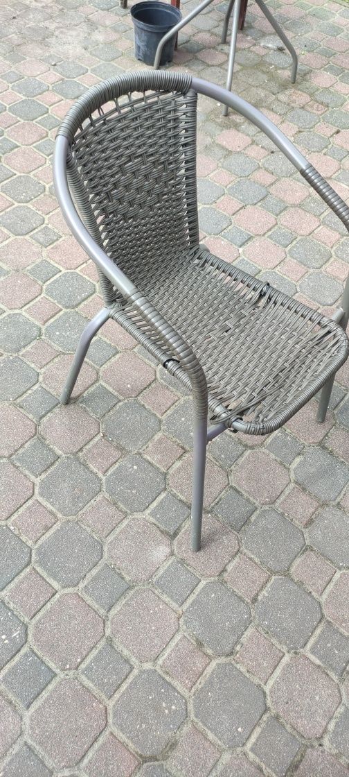 Stolik ogrodowy balkonowy krzesła