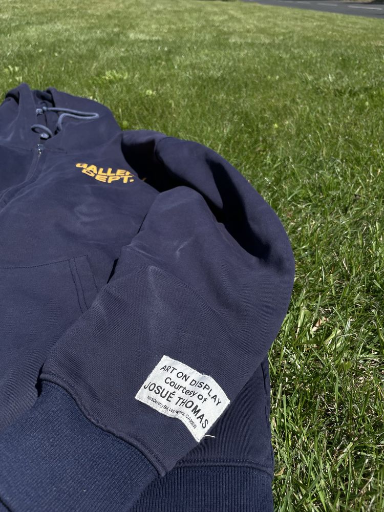 Zip hoodie gallery dept.
