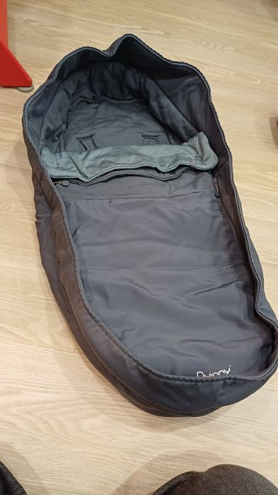 Cocoon/Ninho para carrinho Quinny