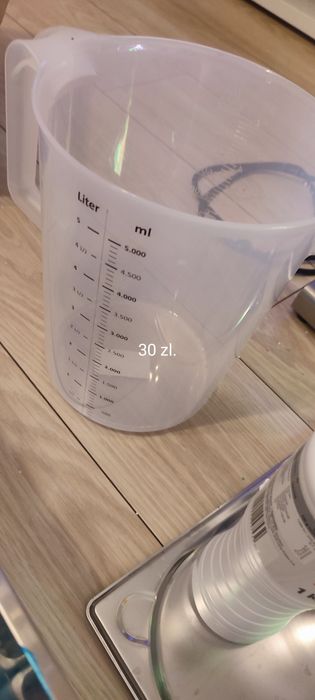 Sprzęt i wyposażenie kawiarni:

Mikser do shake’ów

Zlew gastronomiczn