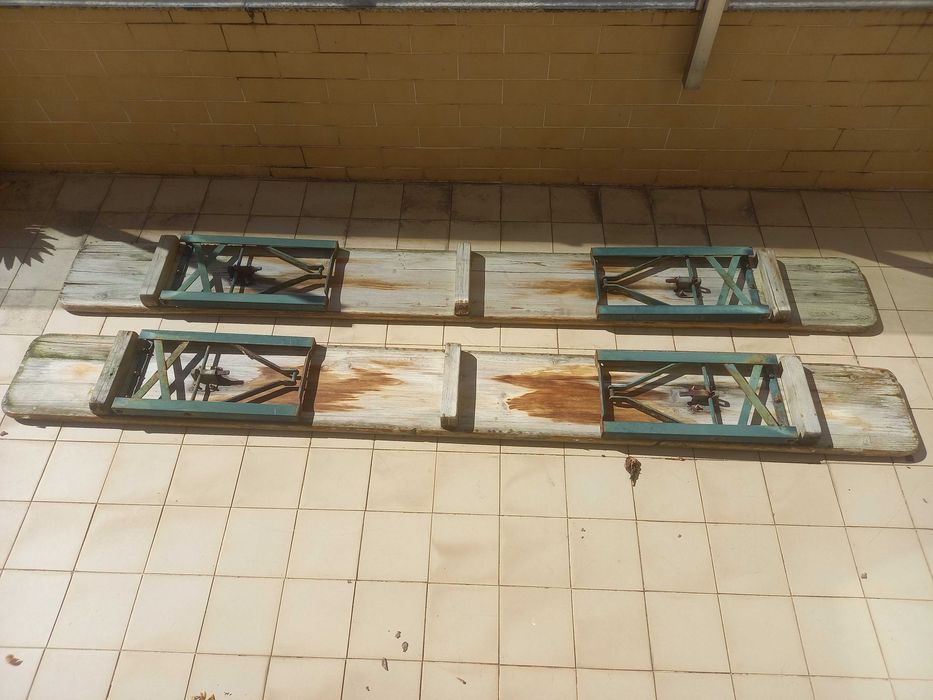 Mesa com 2 Bancos Corridos (ideal para exterior - jardins ou terraços)