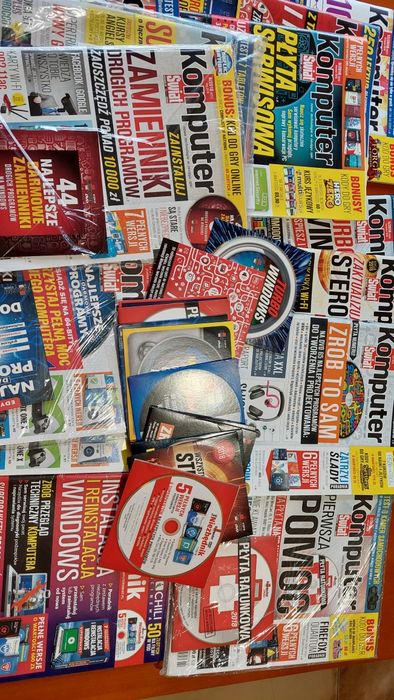 Czasopisma Komputer Świat 2018 rok z płytami