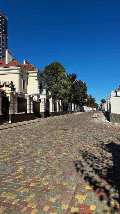 Дом у моря в элитном районе под внутренний чистовой ремонт!