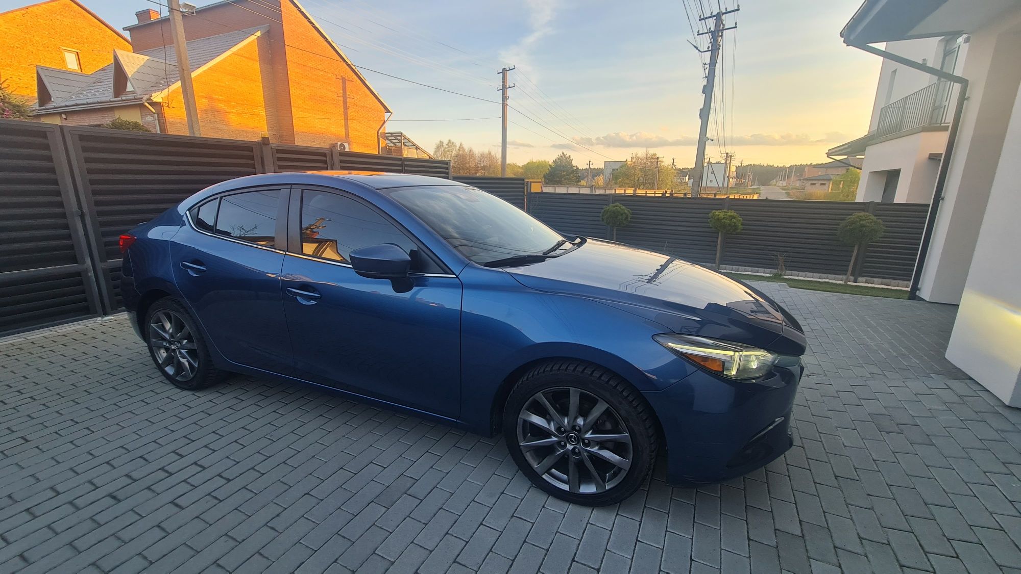 Mazda 3 Grand touring sedan 2018 2.5