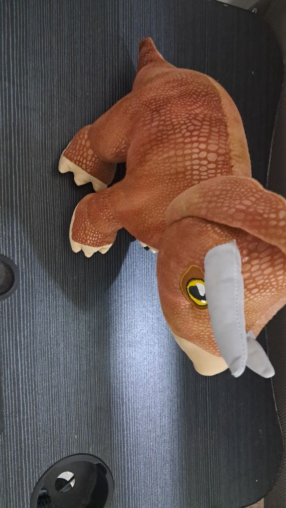 Peluches de dinossauros