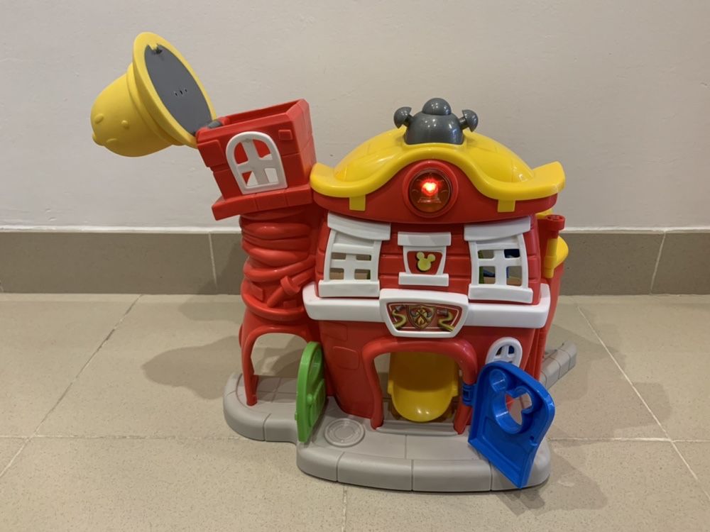 Quartel dos bombeiros do Mickey