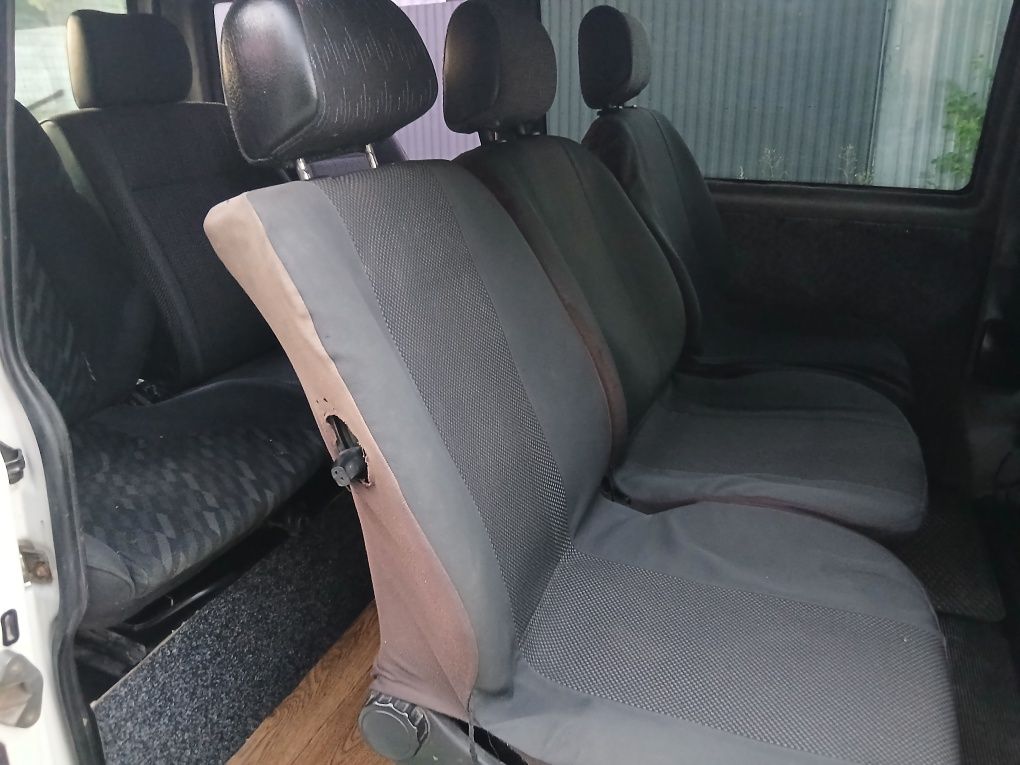 Volkswagen T4 1.9 t.d вантажо-пасажир 9місць. 99р.