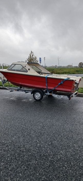 Łódź motorowa Utterm 510