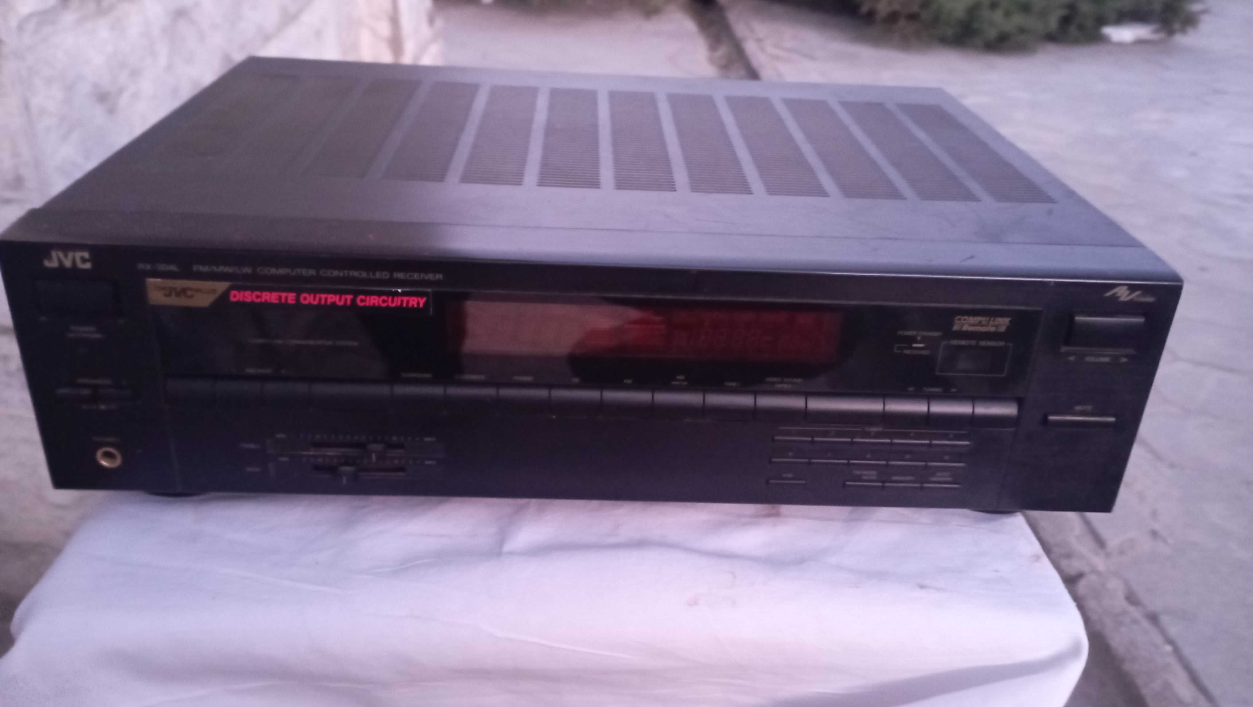 Японский усилитель JVC RX304.