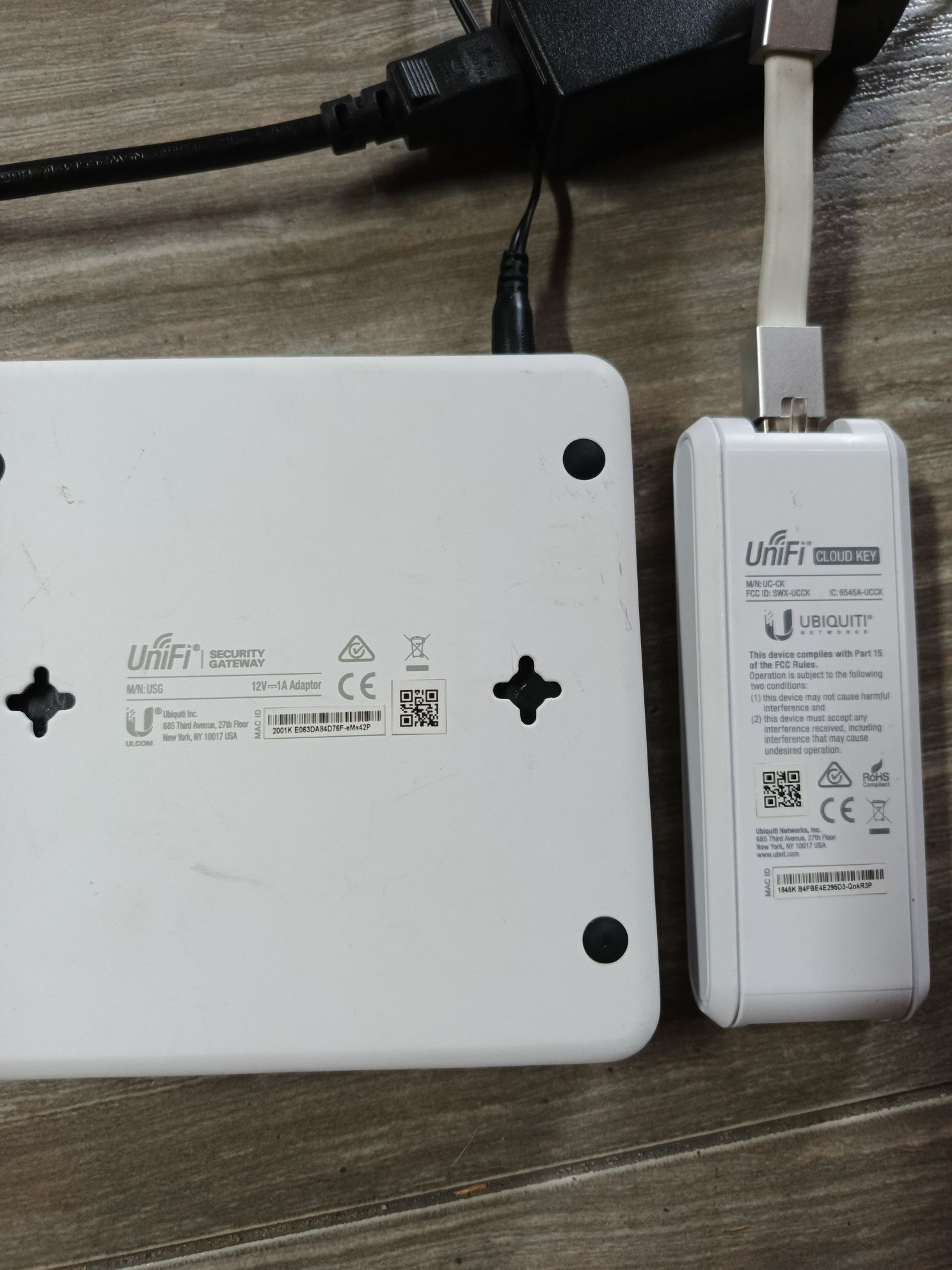 Unifi USG + Unifi Cloud key
