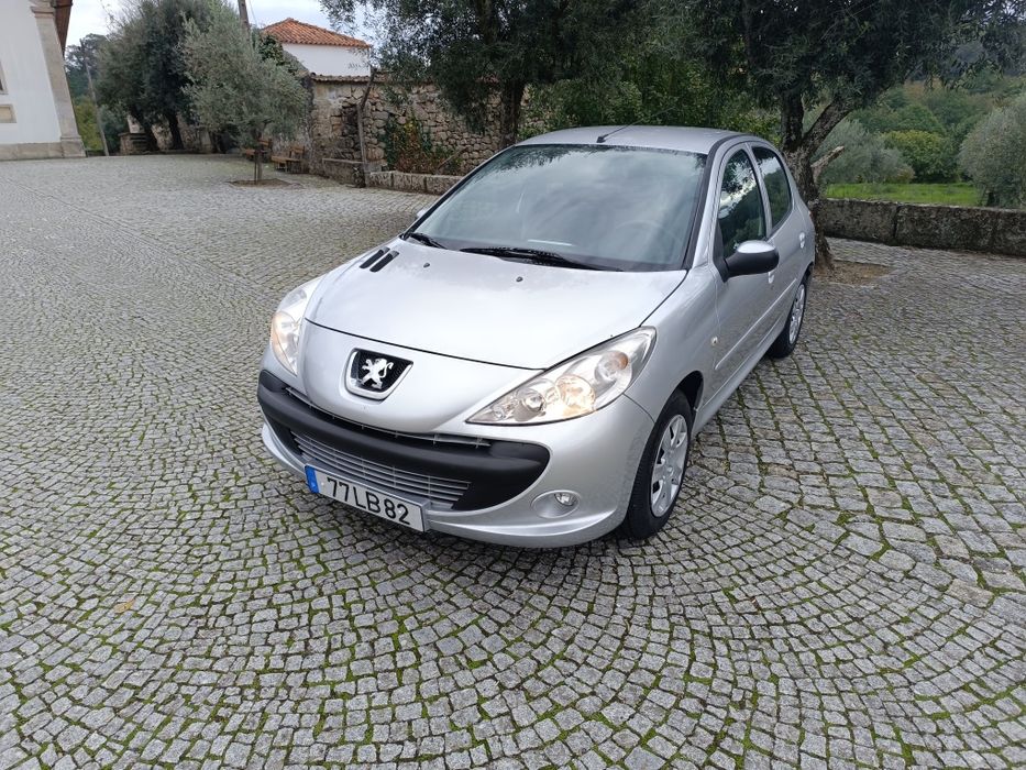 Peugeot 206+  em óptimo estado