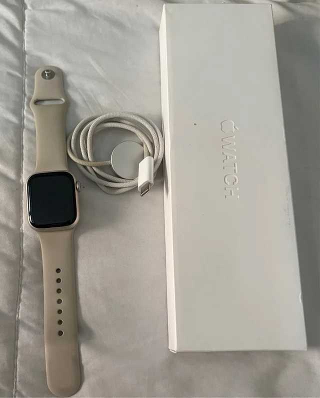 Apple Watch 9 41mm Starlight