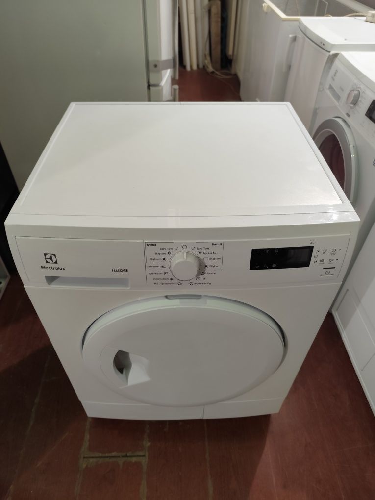 Suszarka kondensacyjna Elektrolux.