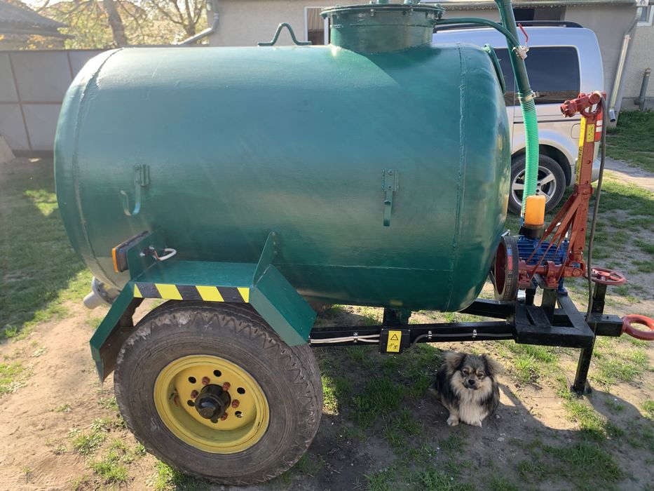 Продам бочку асенізаційну вакуумну 1.8Т