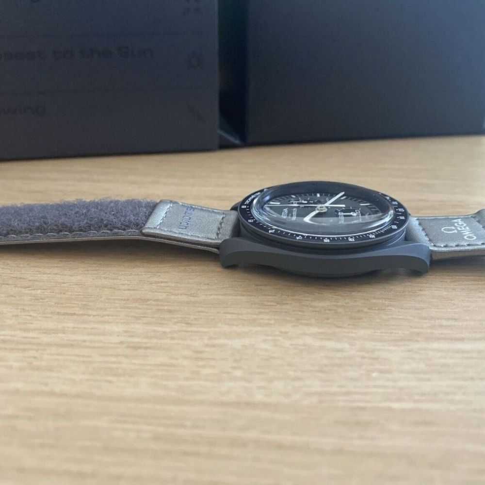 Omega x Swatch SO33A100 Mercury - Kosmiczny Zegar w Limitowanej Edycji