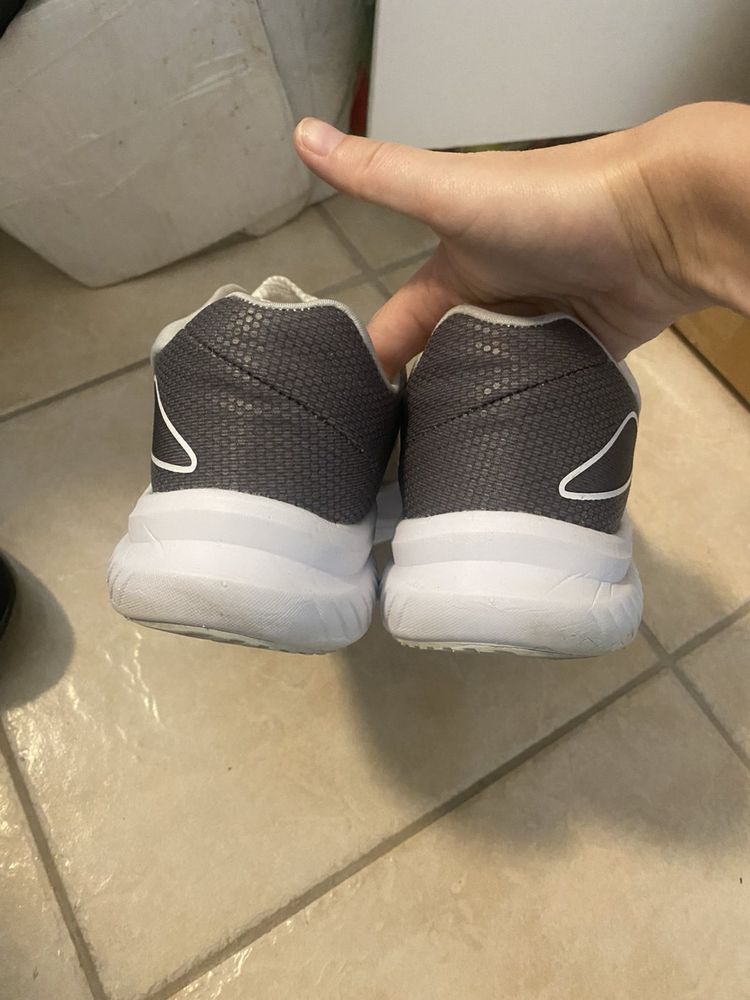 Кроссовки Etonic